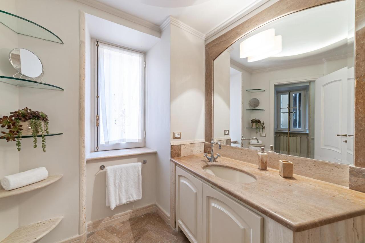 Bmga L Viapaola43 Palace Rome Exterior photo